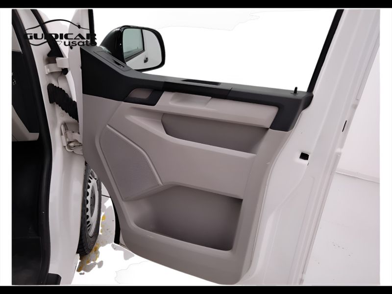 GuidiCar - VOLKSWAGEN INDUSTRIALI Transporter 2018 Transporter - Transporter Van  Business   2.0 TDI 81 kW  ant. man. L1 Usato